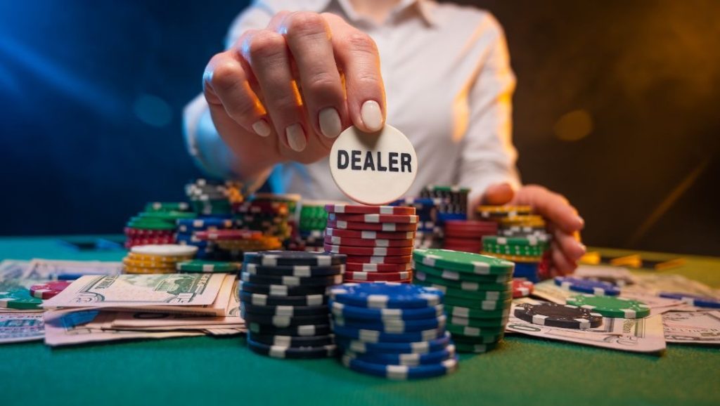 Secrets to Becoming a Professional Poker Dealer